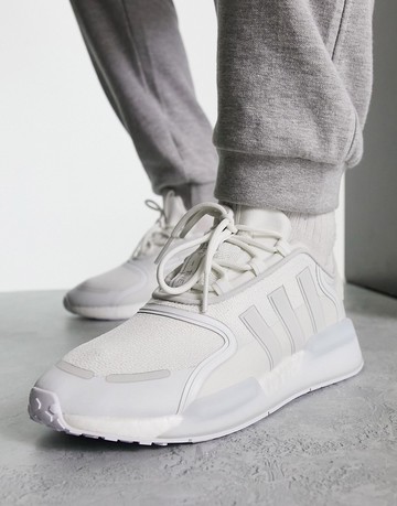 adidas Orignals NMD V3 trainers in triple white