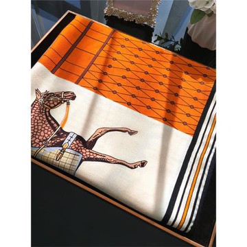 【披風駿馬】時尚大牌款真絲羊毛大方巾秋冬絲絨保暖圍巾披肩女