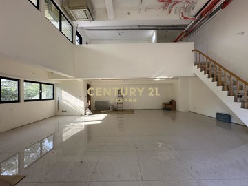 《稀有釋出｜全新一樓店面・現正預售中》｜新北市淡水區坪頂路