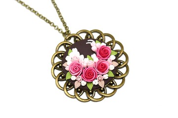 小玫瑰吊墜獨特的手工珠寶聚合物粘土項鍊與鮮花