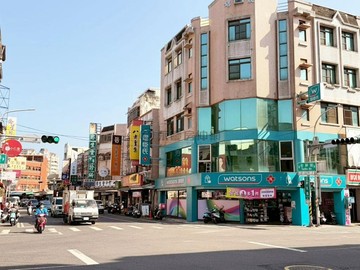 正 台林街商圈店住 + 平面車位｜嘉義市東區台林街