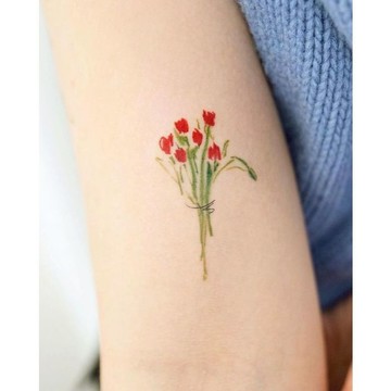 「高雅」鬱金香 紋身貼紙 微刺青 IG 小清新 小紅書同款 抖音同款 超美 可愛 紋身貼 小心機 性感 網紅 設計款