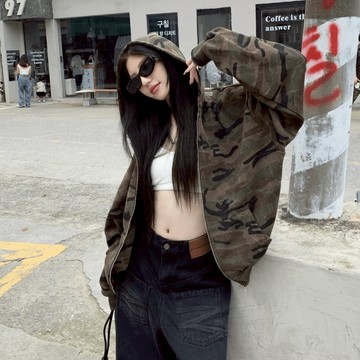美式復古風迷彩連帽外套 迷彩外套 連帽外套 冬天外套 美式外套 開衫外套 工裝外套 長袖外套 設計款上衣 復古外套 秋裝