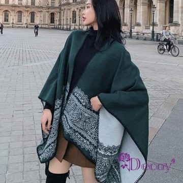 【Decoy】異國青花瓷＊雙色加大保暖斗篷式披肩