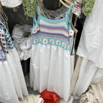 小清新拼接蝴蝶結吊帶連衣裙女夏季2023新款茶歇法式甜美顯瘦長裙