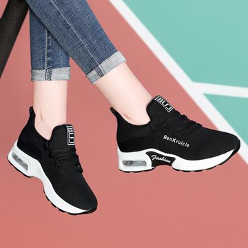 氣墊跑步鞋中老年媽媽鞋2024春季新款旅游爆款軟底跳舞鞋網布春鞋