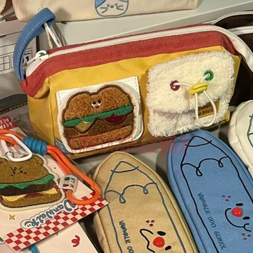 小紅書博主衕款 小熊漢堡筆袋 高顔值刺繡文具袋 可愛造型文具收納袋 創意桌麵整理收納袋 簡約筆袋 文具袋