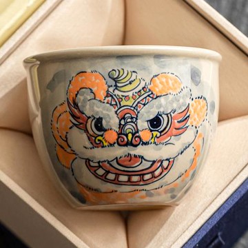 草木灰手繪釉下祥瑞舞獅缸杯陶瓷功夫茶具主人杯禮盒裝復古辦公室