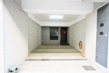 高雄仁武行政中心｜輕屋齡孝親房車庫社區型透天｜高雄市仁武區新祥街