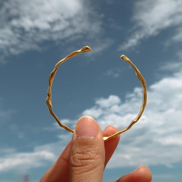 彎灣水波浪18K金手環 GOLDEN WAVES