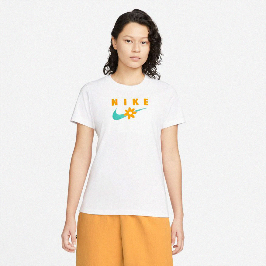 NIKE AS W NSW TEE SS SPORT DAISY 女短袖針織衫-DN5859100