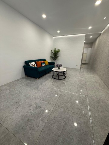 大里中興路全新裝潢透天｜台中市大里區中興路二段