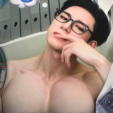 新上架👉李帝努產出胸型客製鼠標墊物料防滑手託硅膠護腕鼠標墊送朋友禮物交換禮物 送朋友禮物