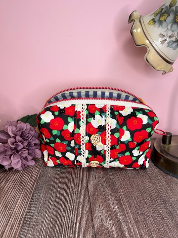 日本製山茶花與貓咪圖案收納包 立體百褶設計