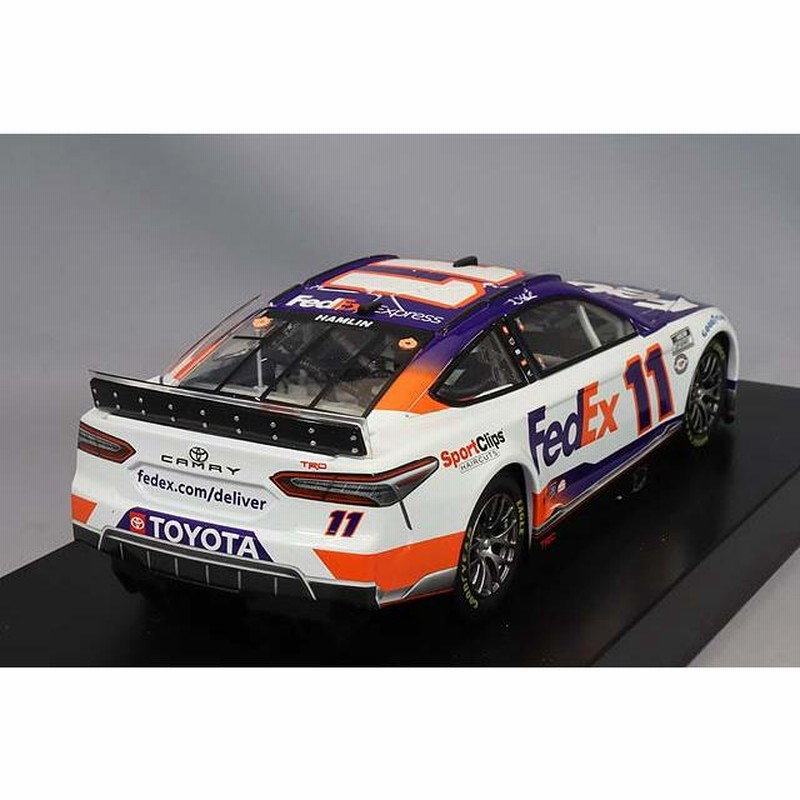 NASCAR 1/24カムリ 初制覇記念限定品　送料込み ライオネルレーシング 1/24 トヨタ カムリ 
