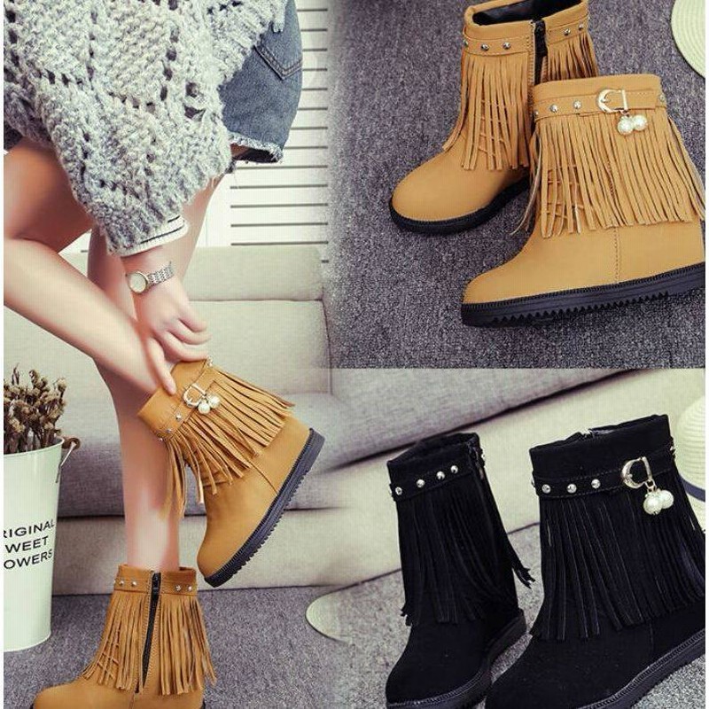 ショートブーツ レディース 秋冬 フリンジ ブーツ インヒール 歩きやすい 疲れない 旅行 レディースブーツ 靴 かわいい おしゃれ 大きいサイズ 2 通販 Lineポイント最大0 5 Get Lineショッピング