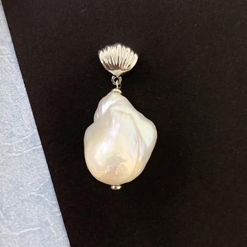 Edith & Jaz • 巴洛克淡水珍珠純銀吊墜 (C)