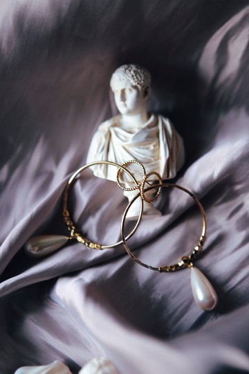 COR-DATE / 圈圈交疊水滴耳環