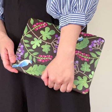 附筆槽手帳型 iPad 保護殼【豐饒季節】三折式支架軟質保護殼