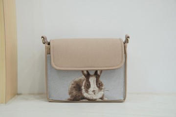 三層發財方包 萌兔灰x卡其