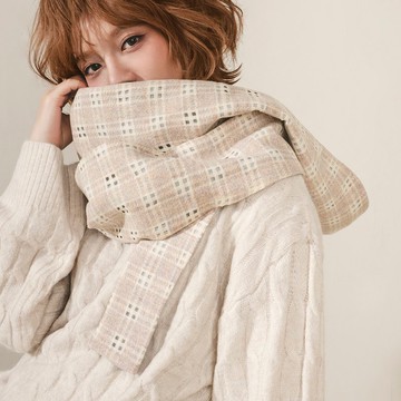 AMBER 系列 - 斑霞 * 粉膚色 混織毛料 簍空 圍巾