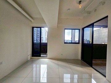 佳元松江露臺戶高樓3面採光2房｜台北市中山區松江路