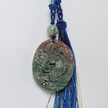 天天龍有錢 |七彩玉龍牌 綴水草玉 玉髓 保平安 行車守護 掛件 車掛 天然石吊飾 4BA17-09