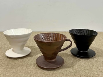 【新品上市 火山黑 象牙白】HARIO X 陶作坊 V60老岩泥 咖啡濾杯 手沖濾杯『歐力咖啡』