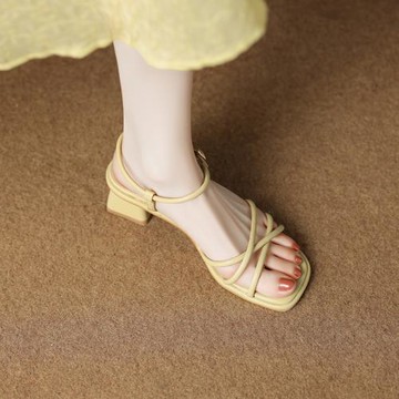 絕美細帶中跟涼鞋女夏款2025年新款粗跟配裙子百搭溫柔風仙女鞋子