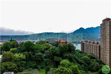 稀有山河景觀獨棟電梯別墅｜新北市淡水區自強路