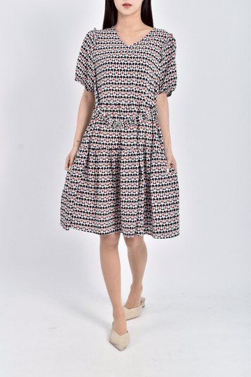 (S) 紡紗小v領愛心印花黑白紅色綁帶洋裝