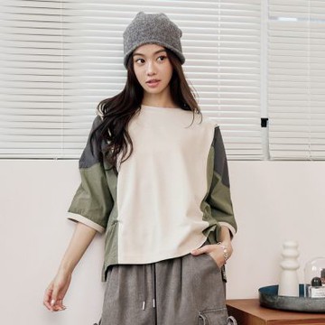 OB嚴選-休閒異材質拼接袖開衩寬鬆上衣《AB20908-》