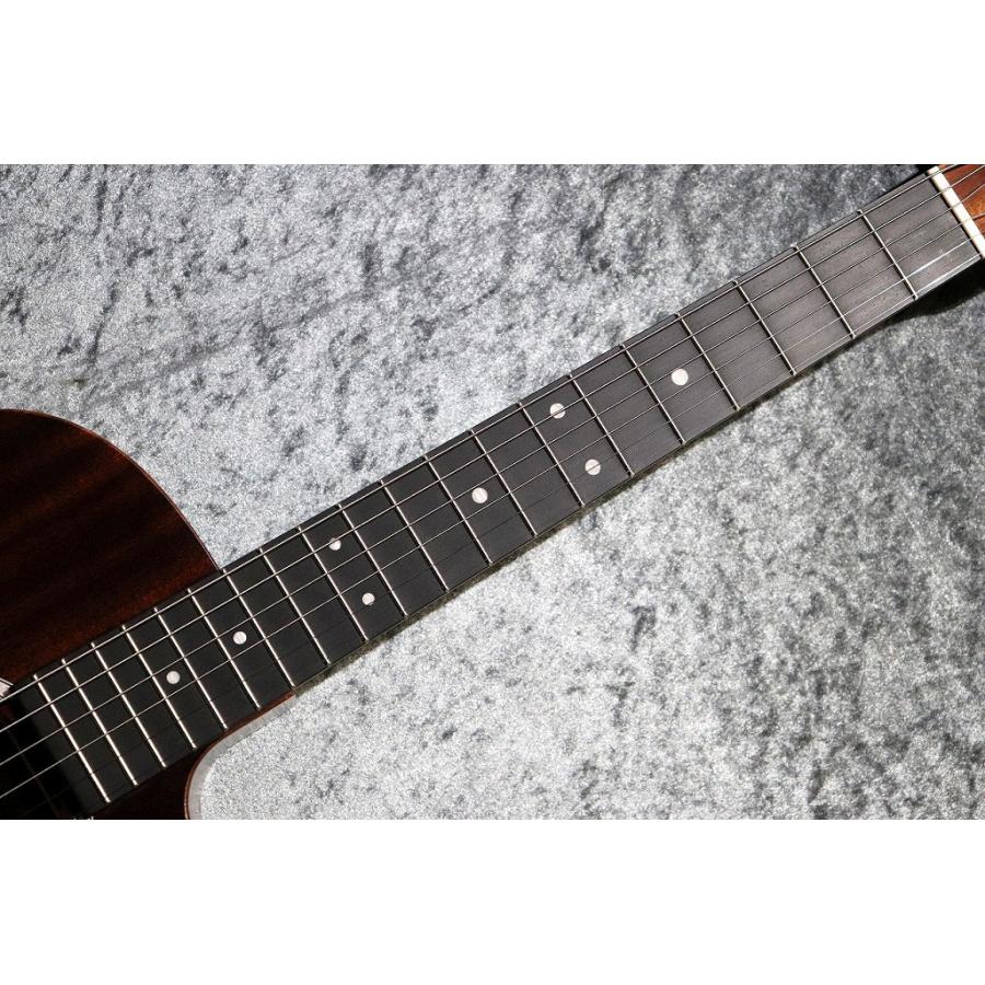 Martin 000CJR-10E STREET MASTER #2749568 