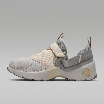 Nike 耐吉 WMNS Jordan Trunner LX MTR [IQ2719-002] 女 休閒鞋 灰米