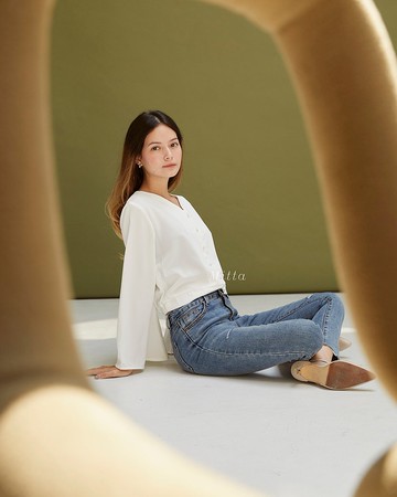 Butterfly blouse - Women's long sleeved shirts - Mitta