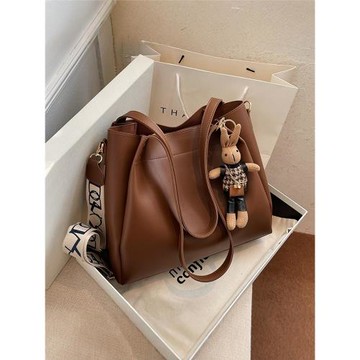 高級感質感大包包女2025秋季新款潮百搭大容量洋氣時尚單肩斜挎包