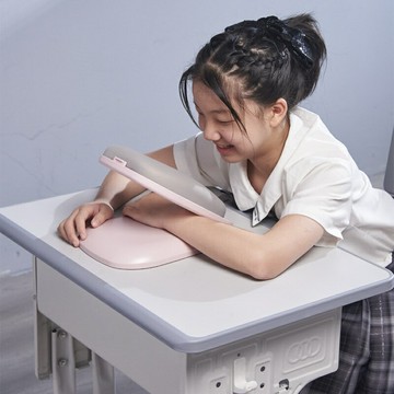 ✨✨ 同款午睡神器折迭小午休趴趴枕辦公室卡通趴睡午睡枕