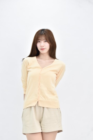 (S) uniqlo 黃色棉質純棉針織五分袖短袖上衣
