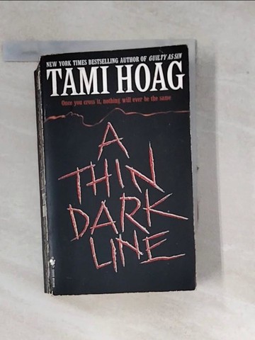 【書寶二手書T2／原文小說_WPN】A Thin Dark Line_Hoag, Tami