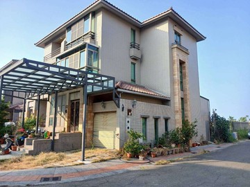 麻豆區稀有美式莊園別墅 ~~~~波爾多｜台南市麻豆區客子寮