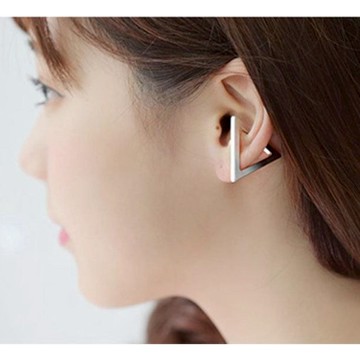 韓系潮流飾品 三角形耳環 無耳洞耳夾 男生耳環 韓國時尚耳環 夾式耳環 免穿洞耳環 單支 日韓個性耳飾 金屬耳環 耳骨夾