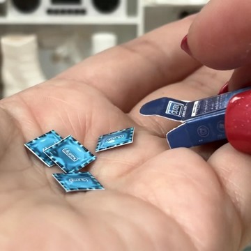 新上架👉1:12微縮擺件 仿真娃娃屋過家家模型 紙質迷你搞怪袖珍配件交換禮物 送朋友禮物