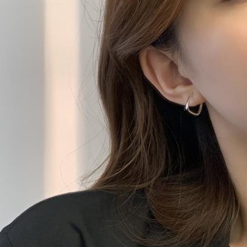 【迷度】S925銀針高保色簡約時尚方形耳圈ins冷淡風百搭耳環新款