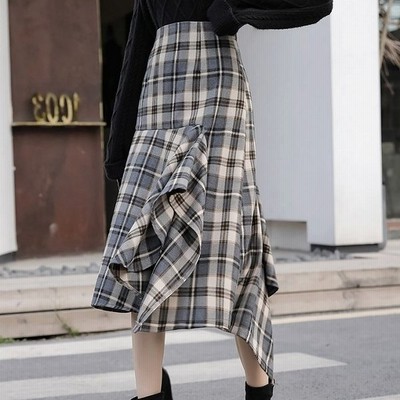ロングスカート コーデ 40代 30代 代 チェック柄 ヘムスカート ミモレ丈 ガーリー レトロ フレア アシンメトリー デート おしゃれ 大人 可愛い 通販 Lineポイント最大get Lineショッピング