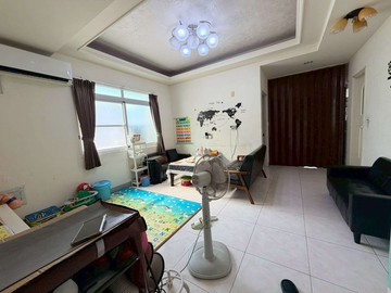 籬仔內/瑞隆商圈/低總價雙衛公寓3樓｜高雄市前鎮區瑞忠街