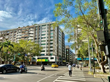 仁愛圓環旁景觀大樓-請洽小巢胡旭文｜台北市大安區仁愛路四段