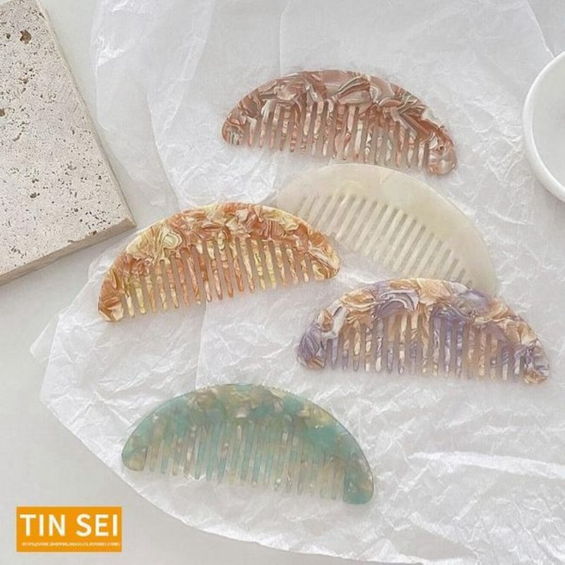 櫛 くし 大理石柄 可愛い クシ 月型 レディース ヘアブラシ マーブル 母の日 プレゼント 頭皮ケア ミニサイズ くし 軽い 持ち運び レトロ 通販 Lineポイント最大0 5 Get Lineショッピング