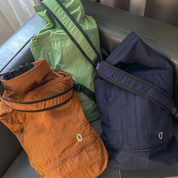 免運|超輕!男女城市健身皺感背包 休閒戶外運動防潑水卷口背包 大容量單件包|戶外包 卷口背包 大容量背包 城市背包 休閒