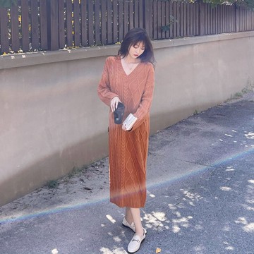 歐貨大碼女裝高端開叉針織連衣裙秋冬剪標新款寬松顯瘦長款毛衣裙