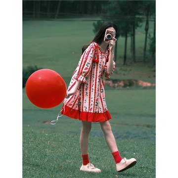 森系小清新印花拼接連衣裙女秋季甜美奶乖在逃公主風收腰娃娃裙子